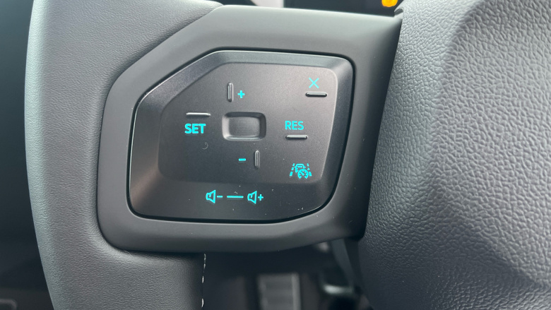 Ford Explorer 210kW Select 77kWh 5dr Auto Electric Estate